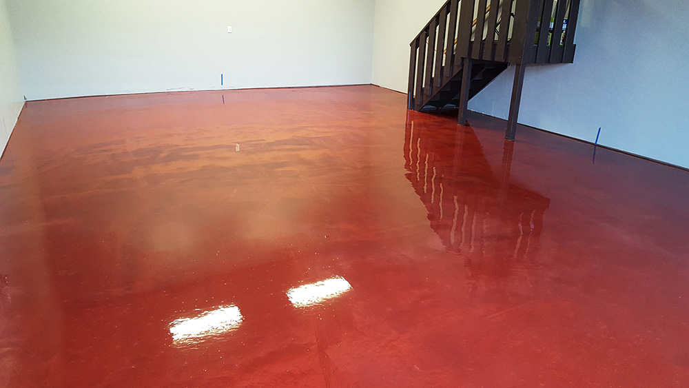 Utah-garage-red-metallic-floor