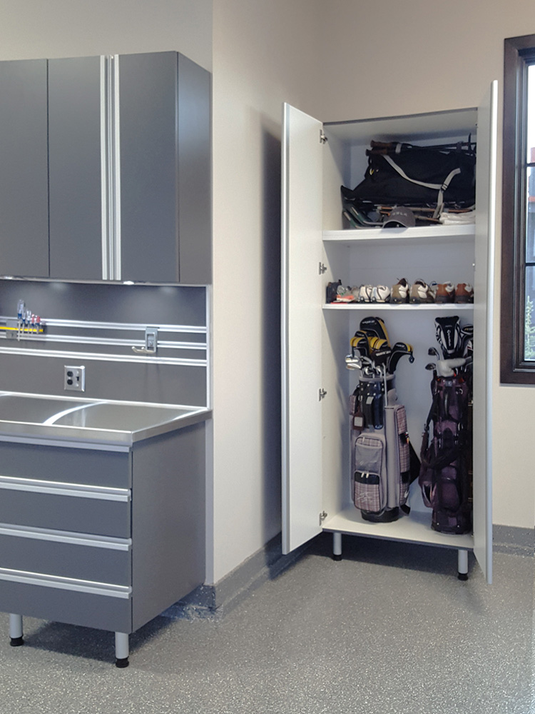 garage-cabinets-golf-organizer