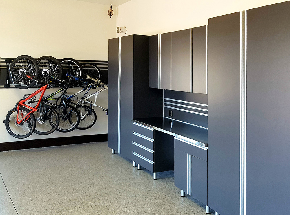 garage-installation-organizer-bicycle-store