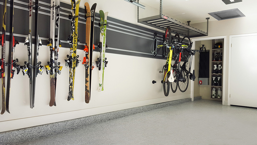 garage-wall-organizer-ski-helmets